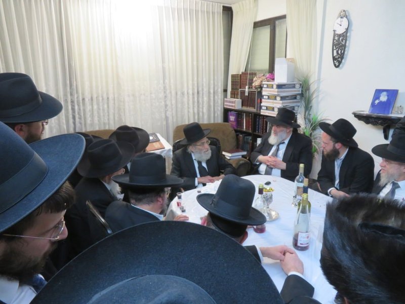 באדיבות המצלם