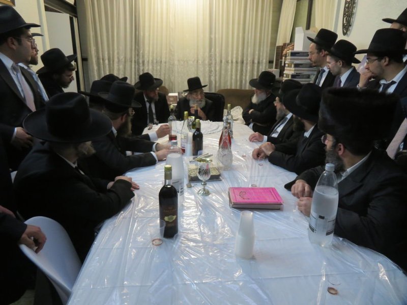 באדיבות המצלם