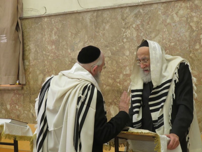 באדיבות המצלם