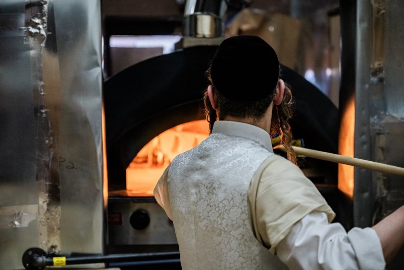 בחצרות סאטמר