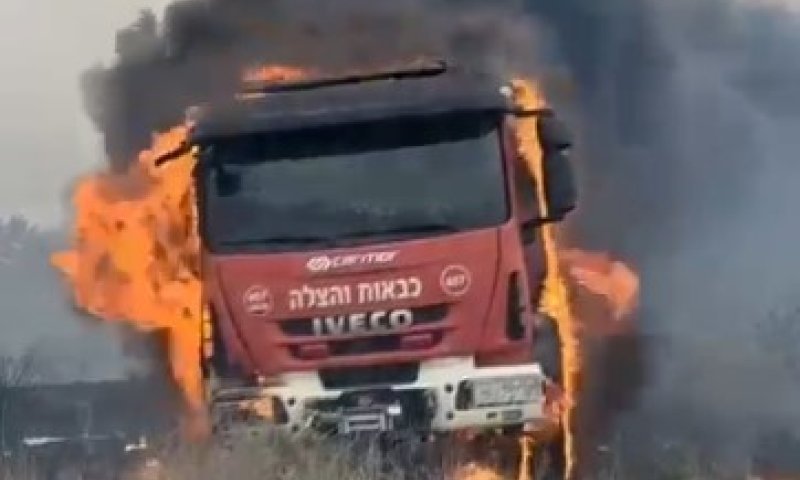 חריג: כבאית עלתה באש במהלך כיבוי השריפות באזור בית שמש