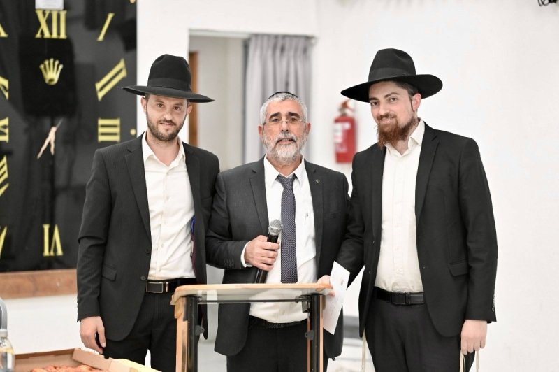 באדיבות המצלם