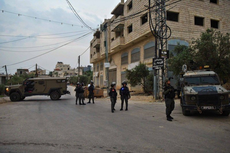 ארי קופרשטוק