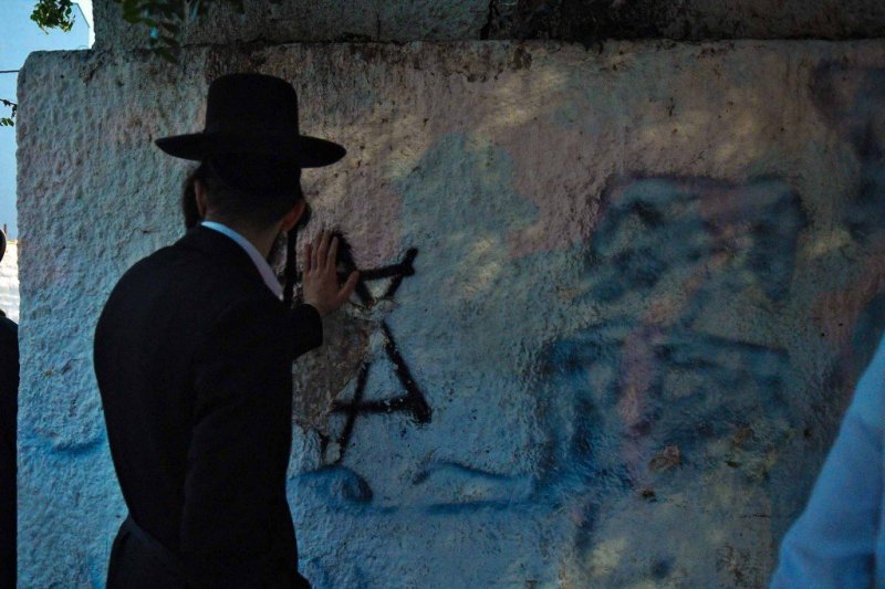 ארי קופרשטוק