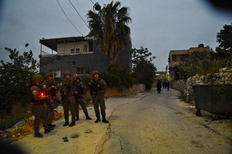 ארי קופרשטוק