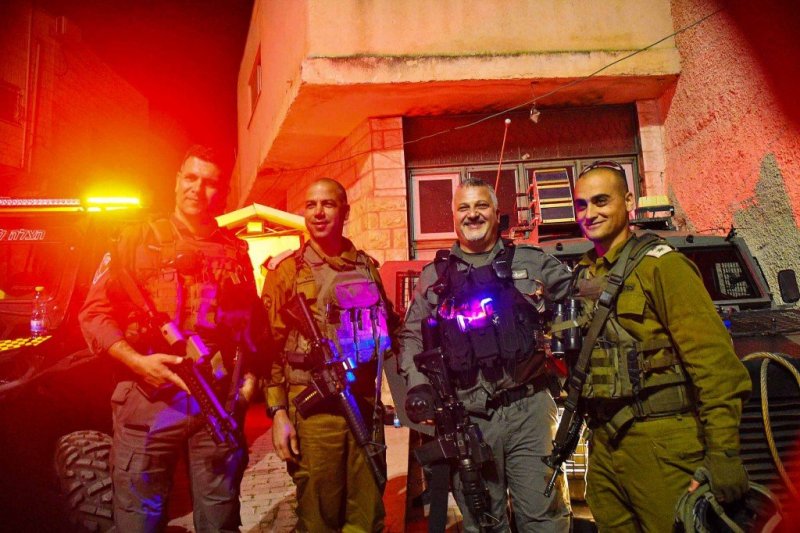 ארי קופרשטוק