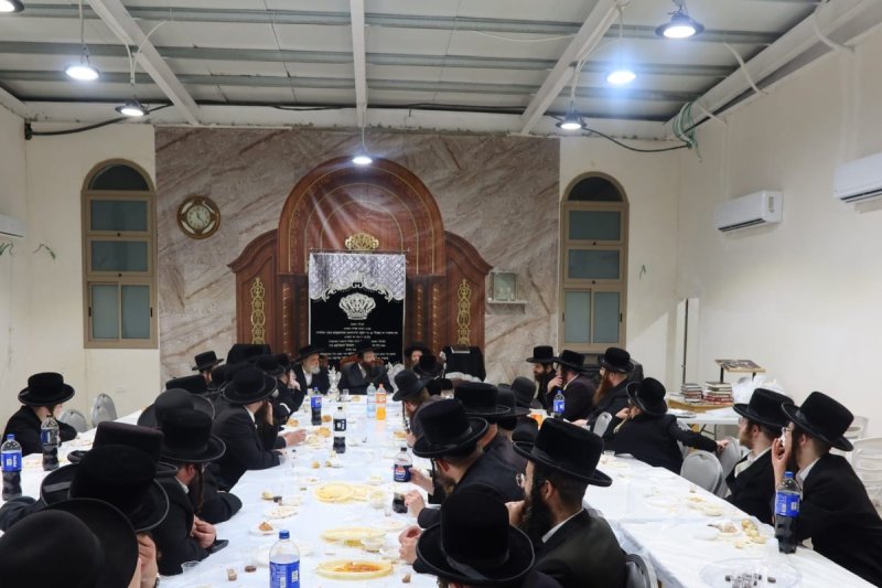 באדיבות המצלם