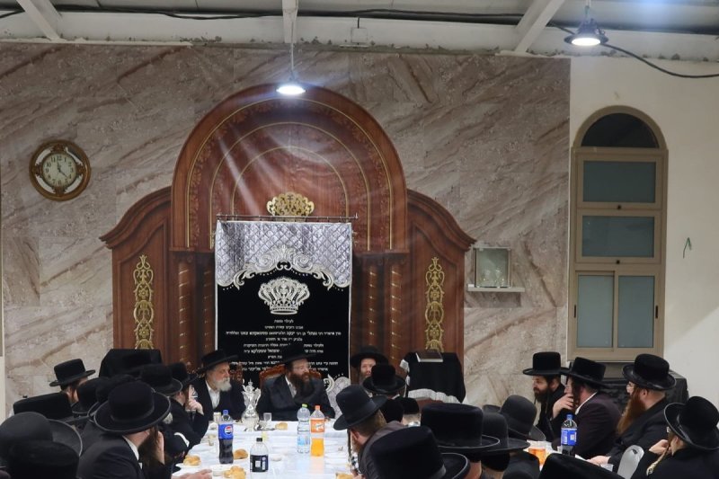 באדיבות המצלם