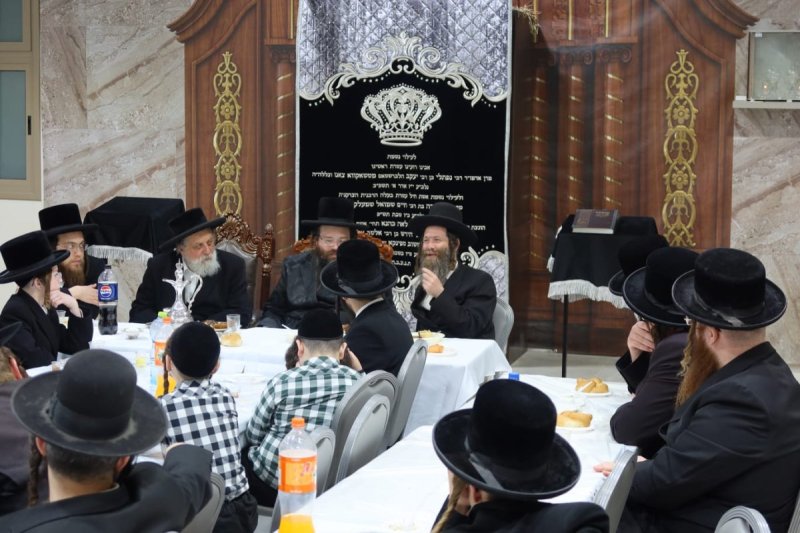 באדיבות המצלם