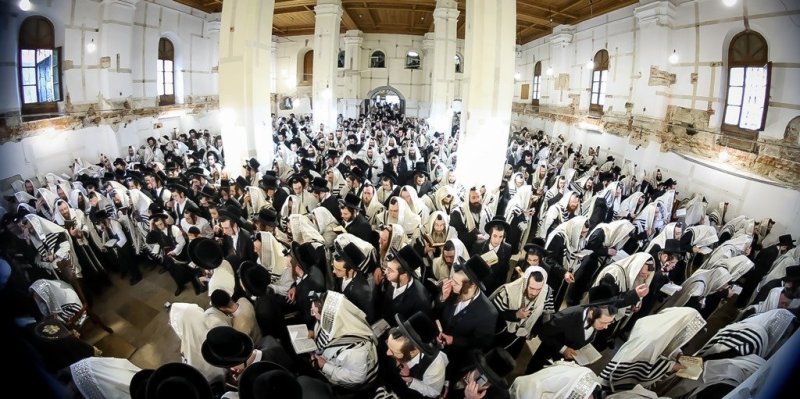 אברומי בלום ואייזיק ג.