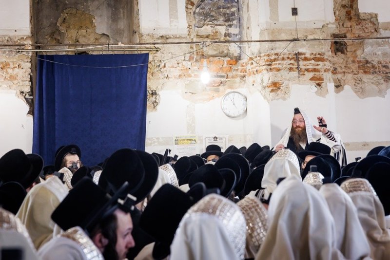 אברומי בלום ואייזיק ג.