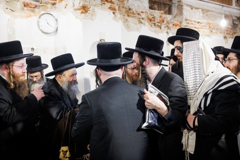 אברומי בלום ואייזיק ג.