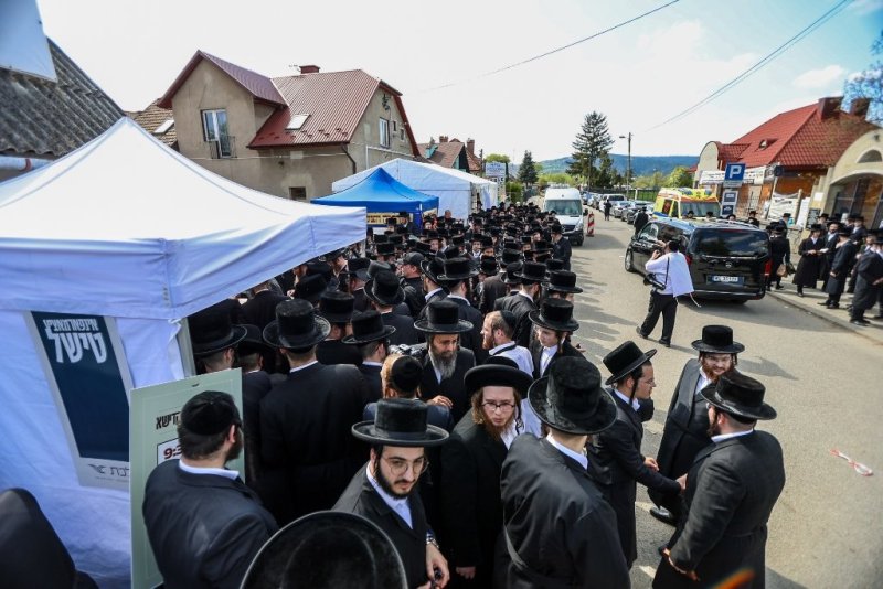 אברומי בלום ואייזיק ג.