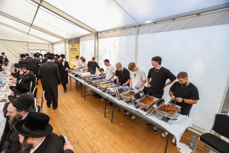 אברומי בלום ואייזיק ג.