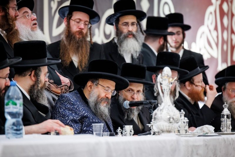 אברומי בלום ואייזיק ג.