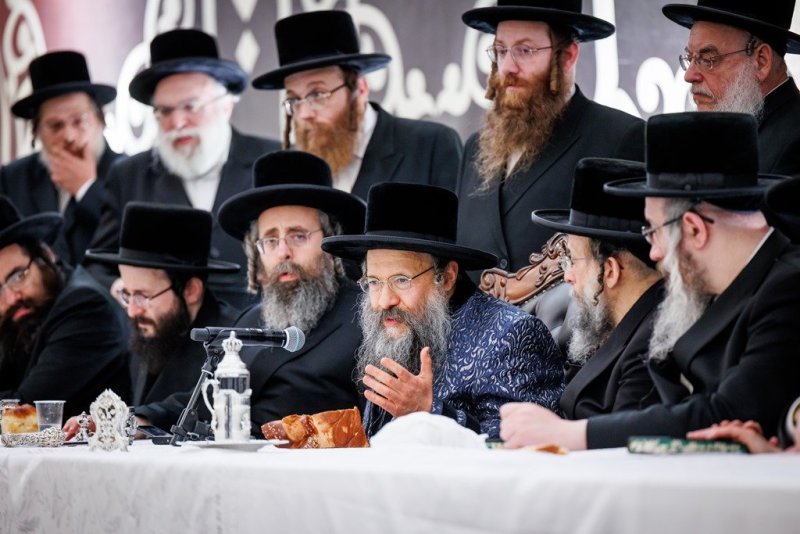 אברומי בלום ואייזיק ג.