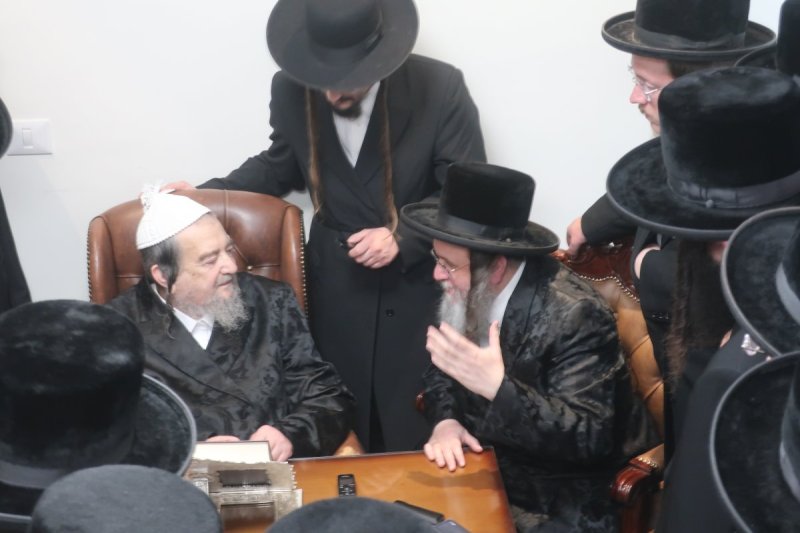 באדיבות המצלם