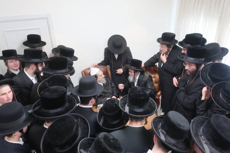 באדיבות המצלם