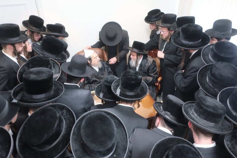 באדיבות המצלם