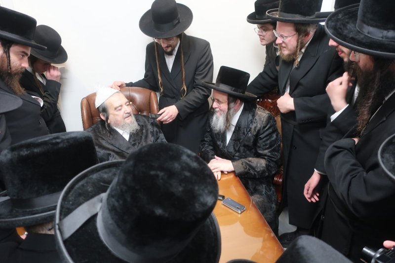 באדיבות המצלם