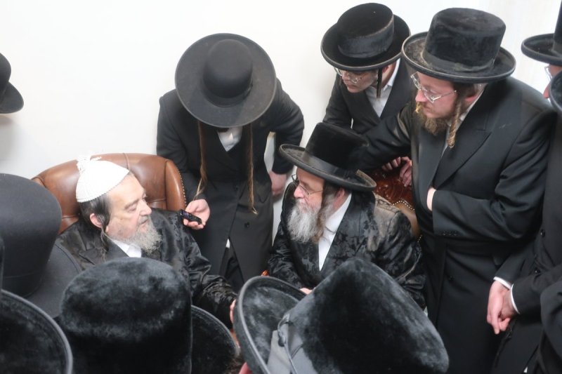 באדיבות המצלם