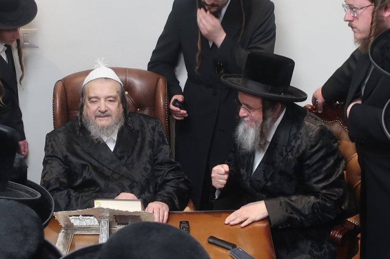 באדיבות המצלם