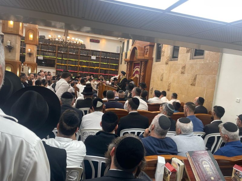 באדיבות המצלם