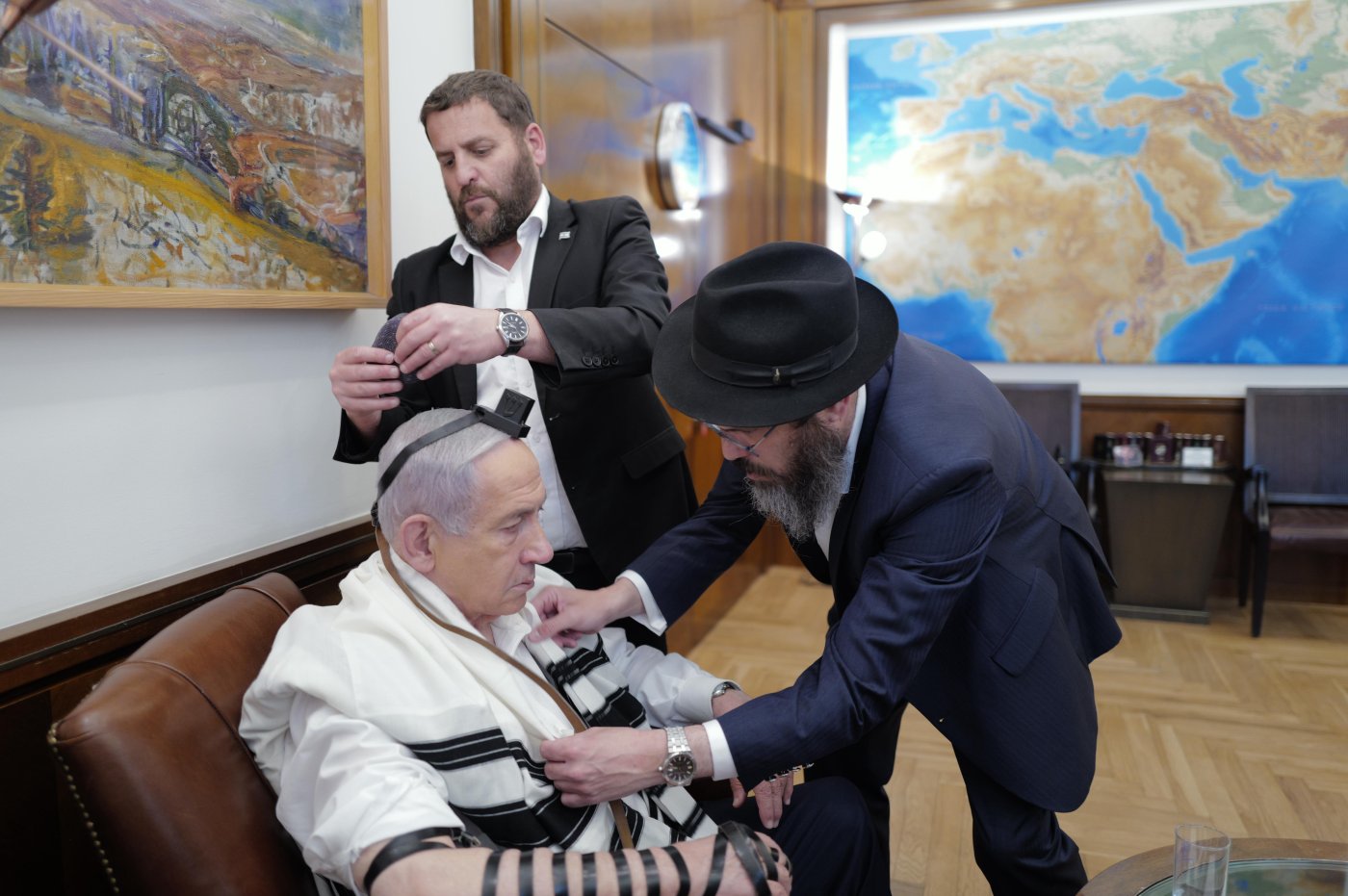 באדיבות המצלם