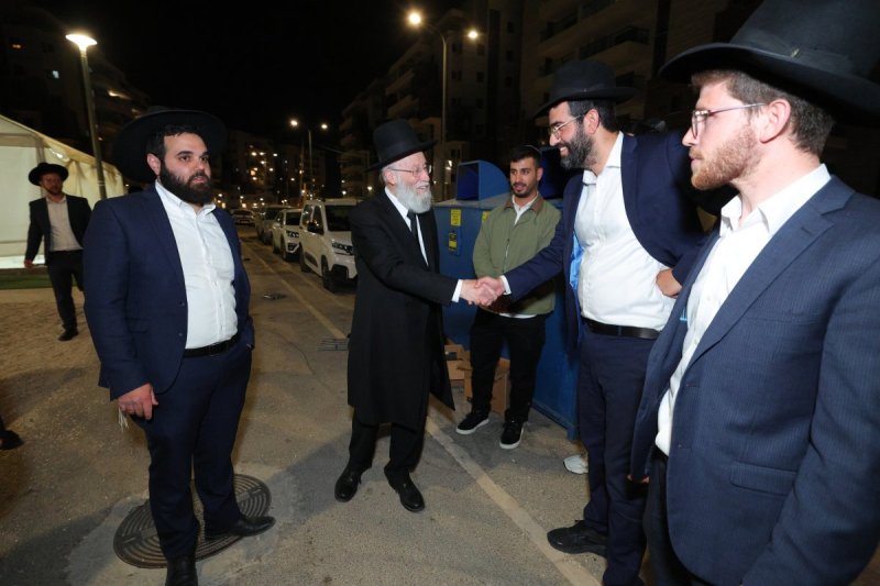 באדיבות המצלם