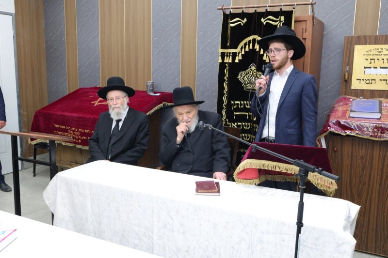 באדיבות המצלם