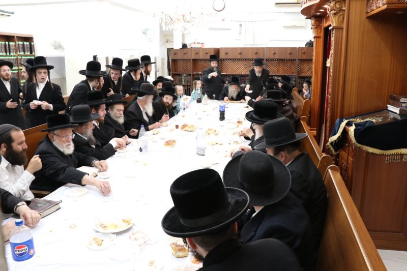 מתתיהו גולדברג וי. פריד