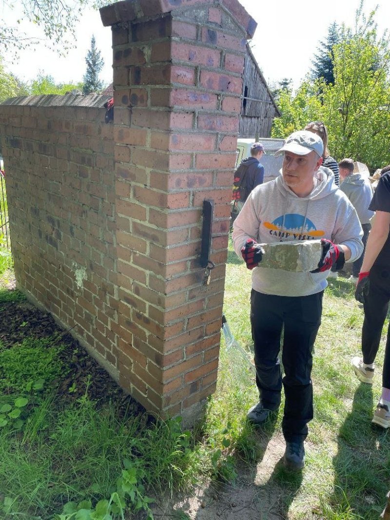 באדיבות המצלם