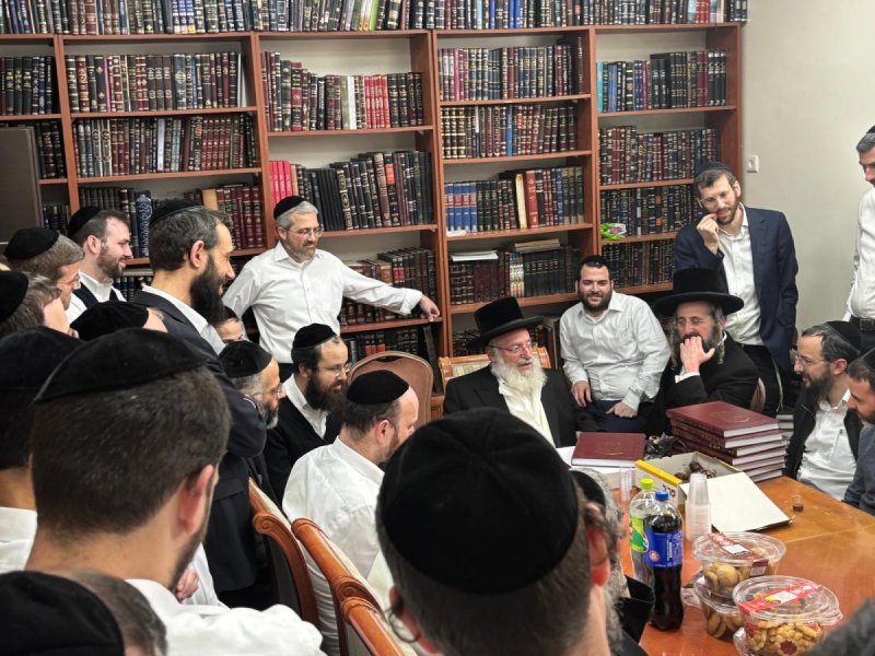 באדיבות המצלם