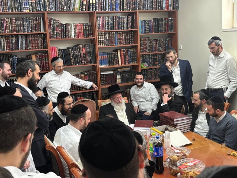 באדיבות המצלם