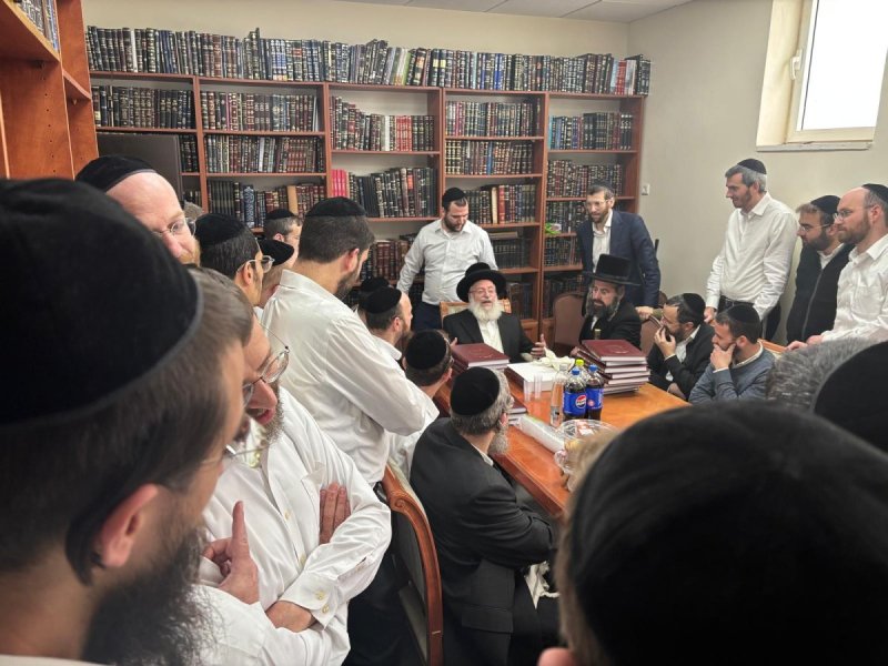 באדיבות המצלם