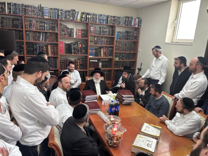 באדיבות המצלם