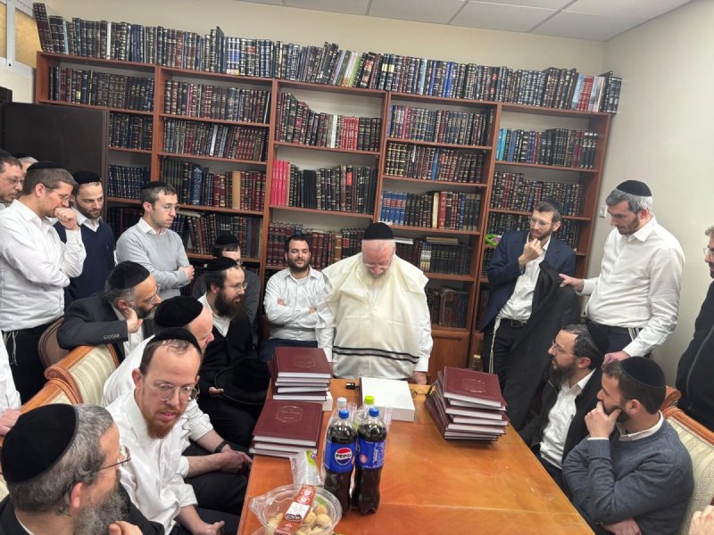 באדיבות המצלם