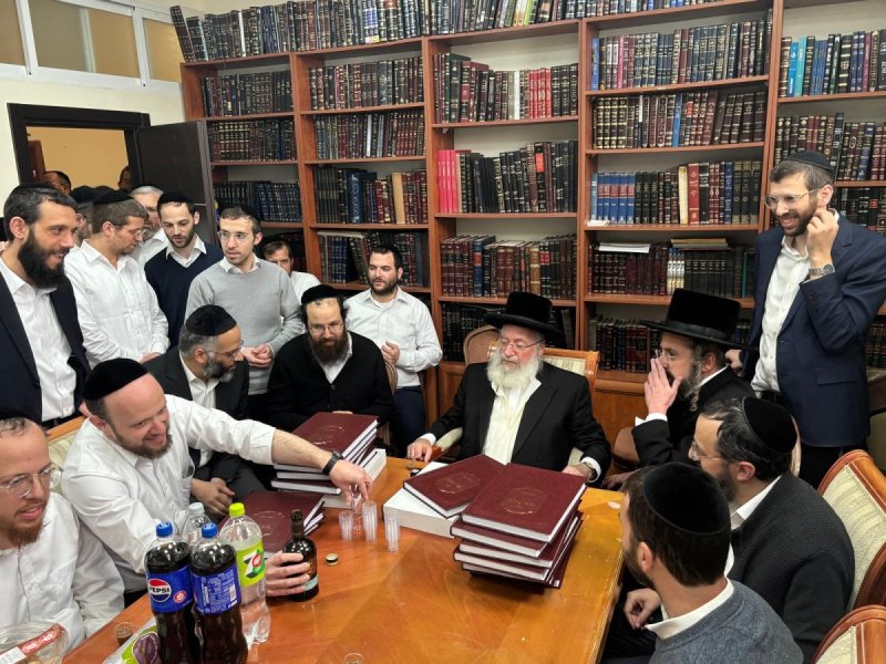 באדיבות המצלם