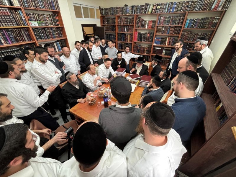 באדיבות המצלם