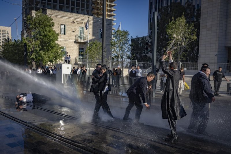 חיים גולדברג, פלאש 90