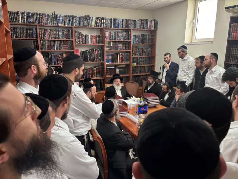 באדיבות המצלם