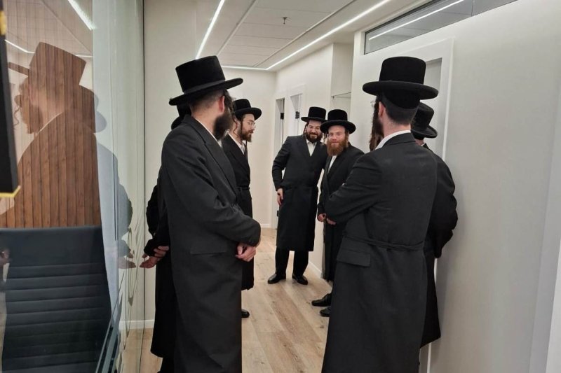 באדיבות המצלם