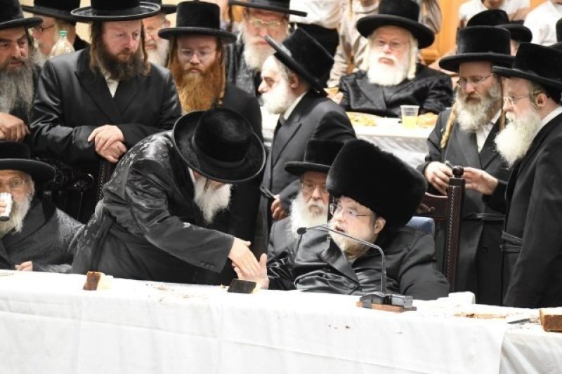 אנשיל בעק וא.מ.ש