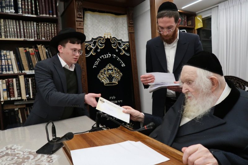 באדיבות המצלם