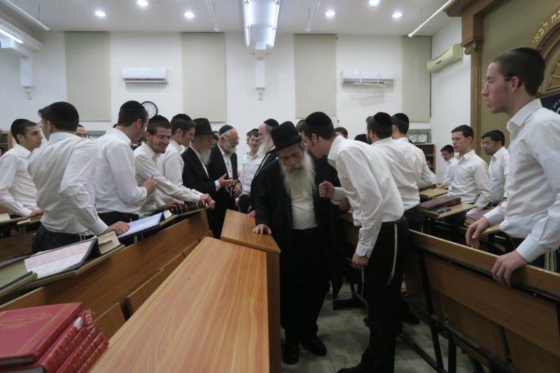 באדיבות המצלם