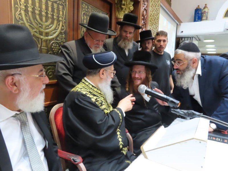 באדיבות המצלם