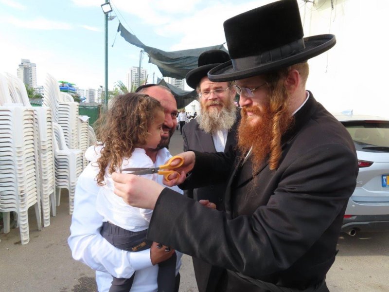 באדיבות המצלם