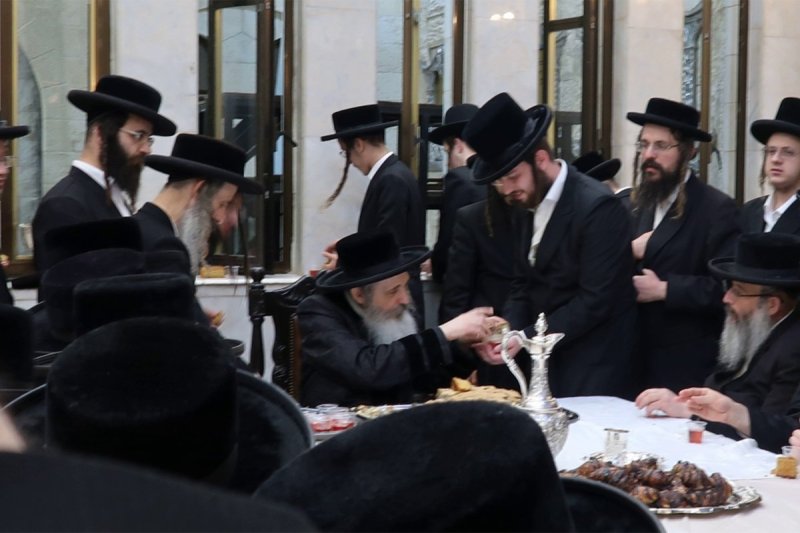 באדיבות המצלם