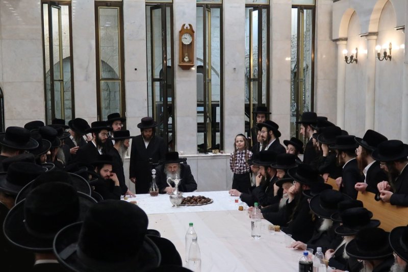 באדיבות המצלם