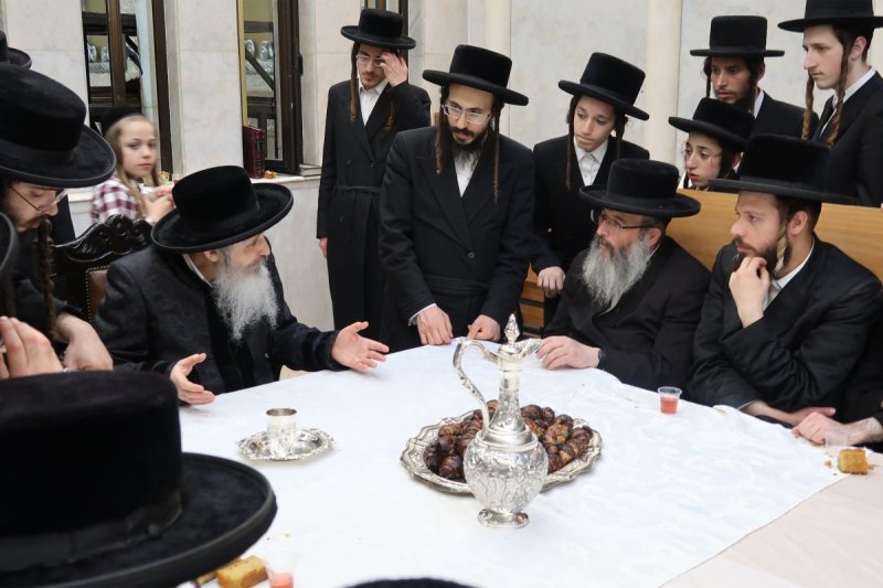 באדיבות המצלם